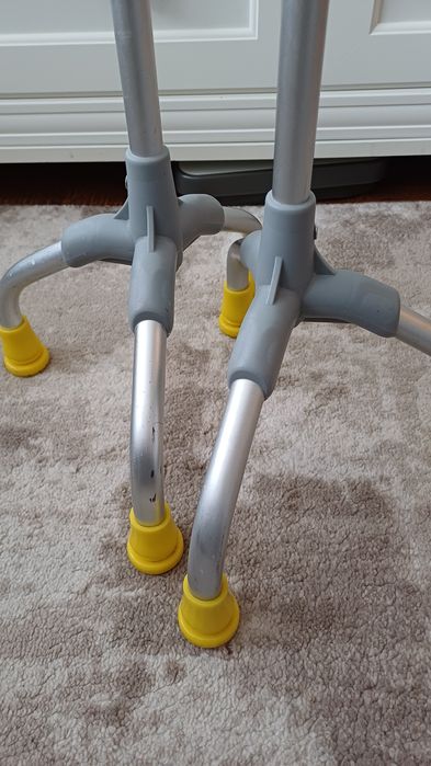 Триточкові палиці дитячі (52-64 см)  Mikirad. Змінюються по висоті.