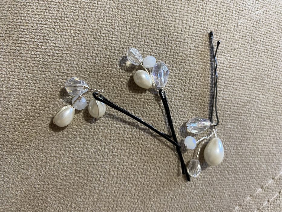 Весільна прикраса для волосся з перлинами