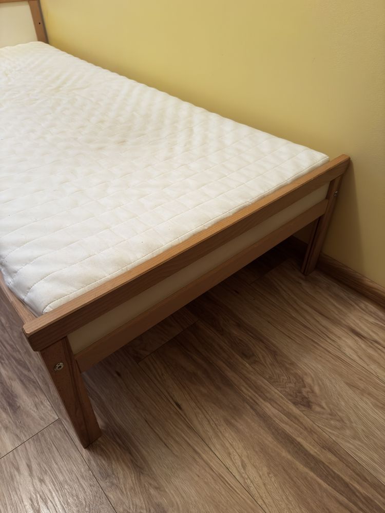Łóżeczko dziecięce ikea