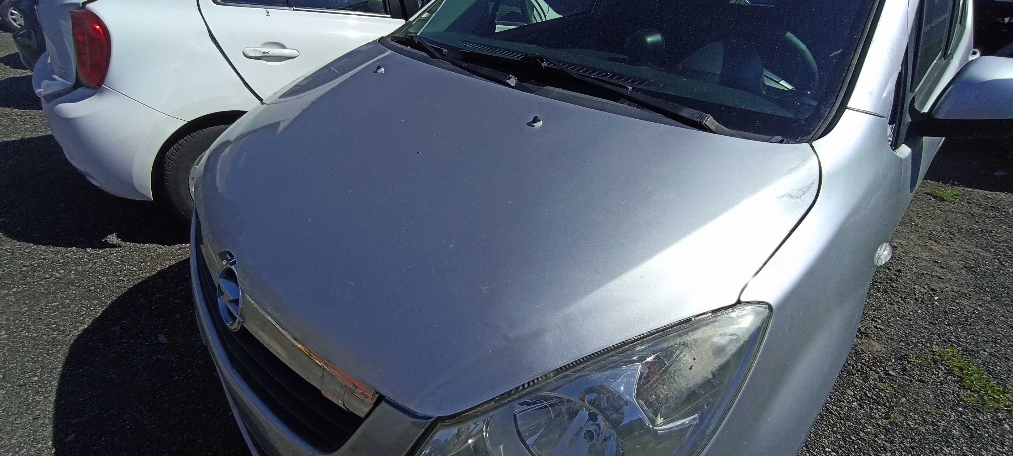 maska klapa silnika opel agila b 1.3  lak zccb