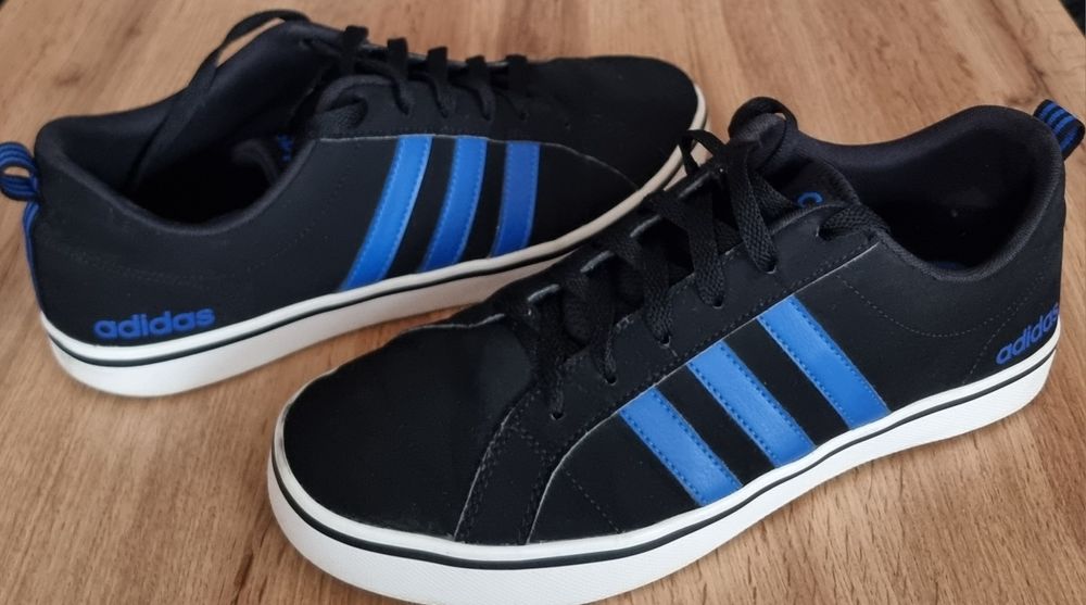 Buty adidas AW 4591 rozmiar 44