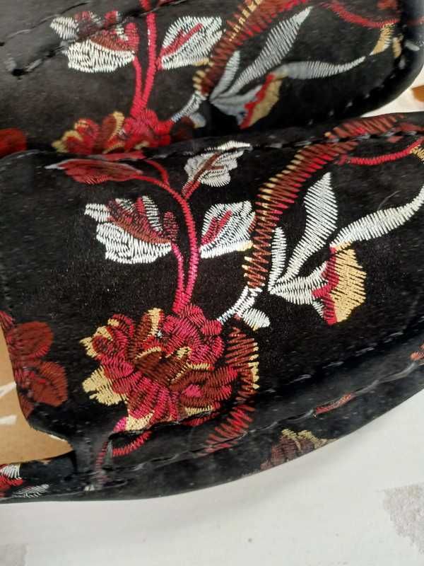 Nowe mokasyny zapato skórzane kwiaty rozmiar 37