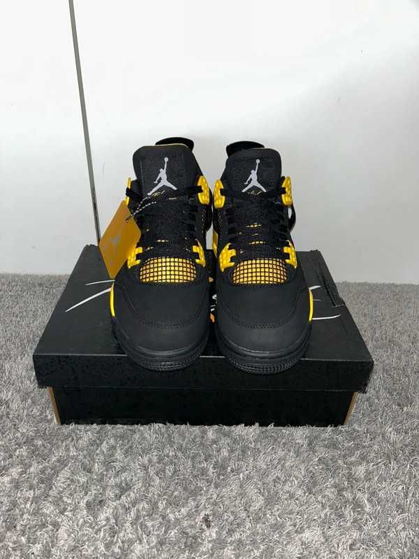 Jordan 4 Retro Thunder R.39