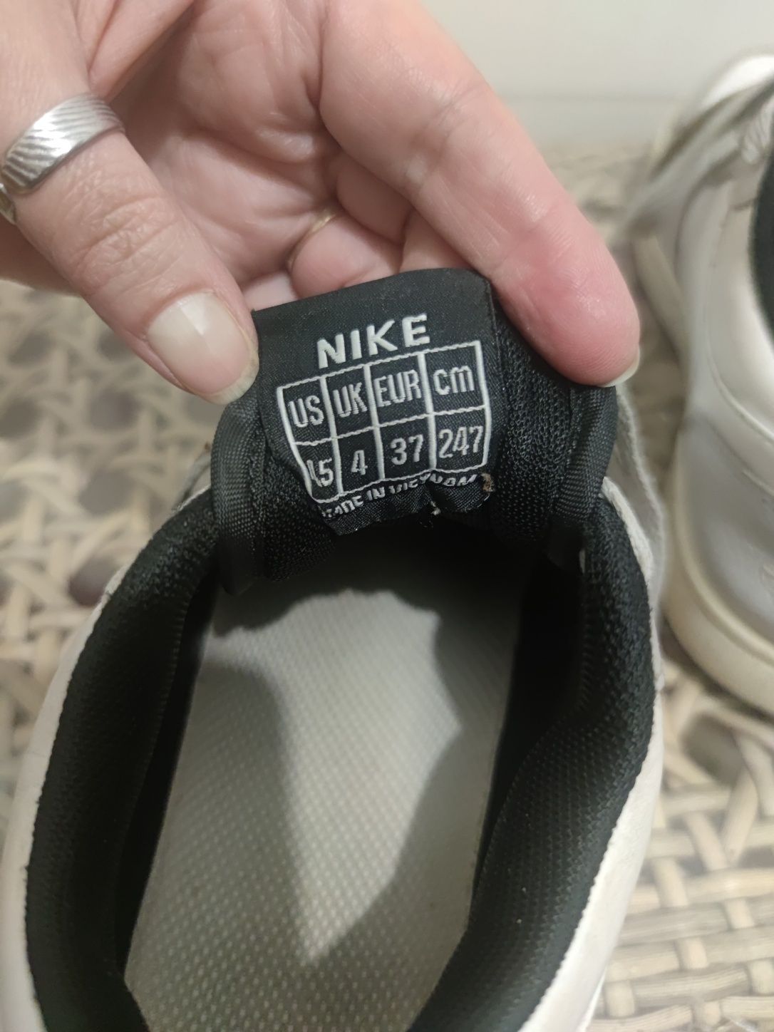 Кросівки Nike 38 розмір