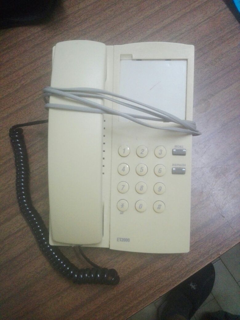 Telefone antigo.