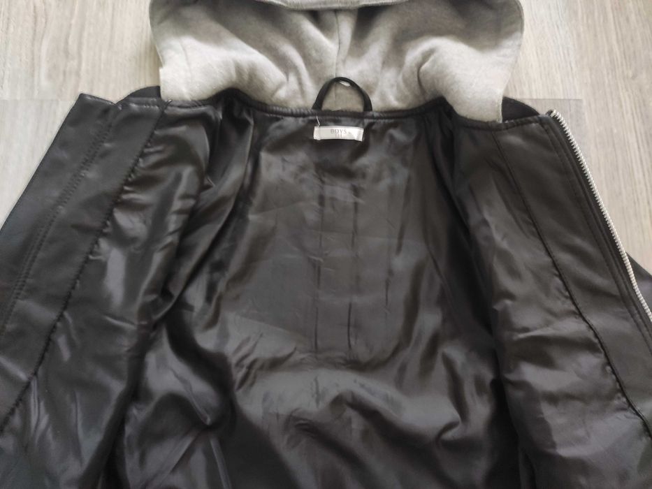 Kurtka bomberka rozm. 134