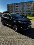 Toyota RAV4 Czarna Perła Drugi właściciel Hak Trzy tablice rejestracyjne Napęd 4x4