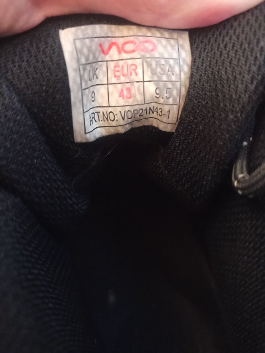 Zimowe męskie buty trapery Vico 43