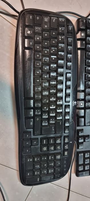 Teclados com cabo USB