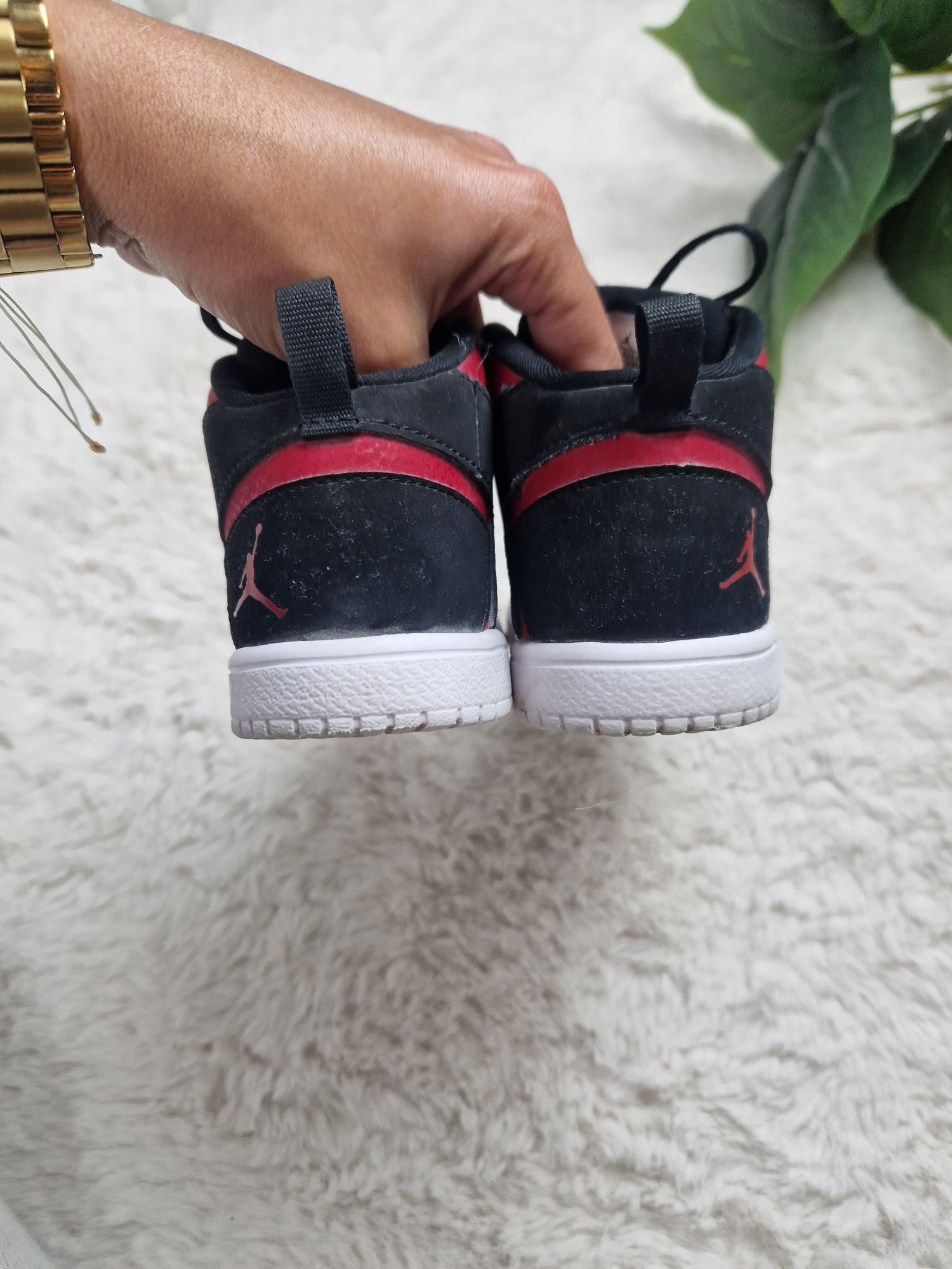 Buty chłopięce za kostkę Jordan oryginalne czarne 27