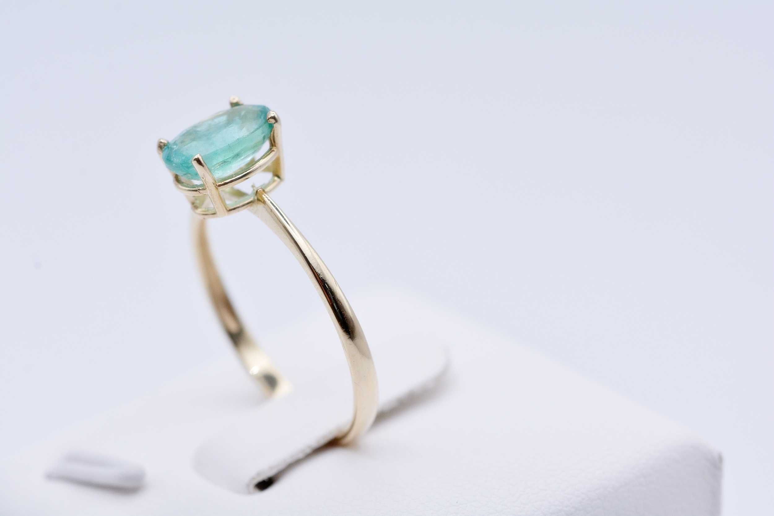 Klasycznie piękny pierścionek z dużym szmaragdem 1,45 ct złoto 585 14k