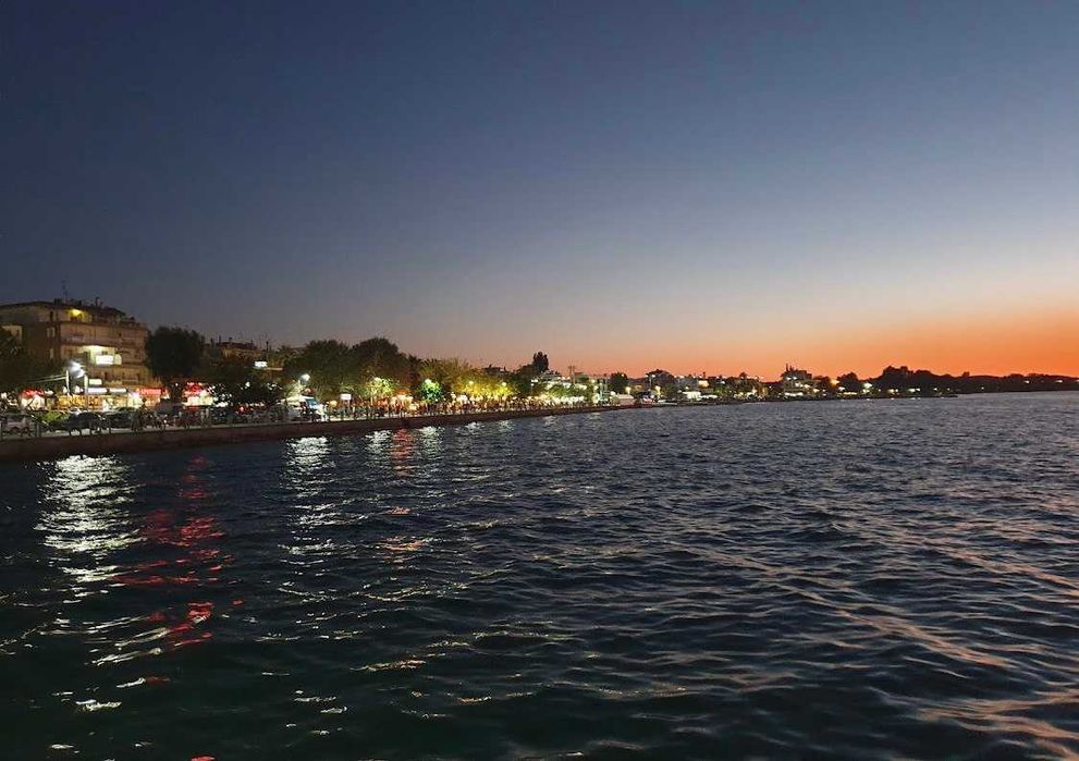 Продаж будинку, Неа Палатіа, Греція