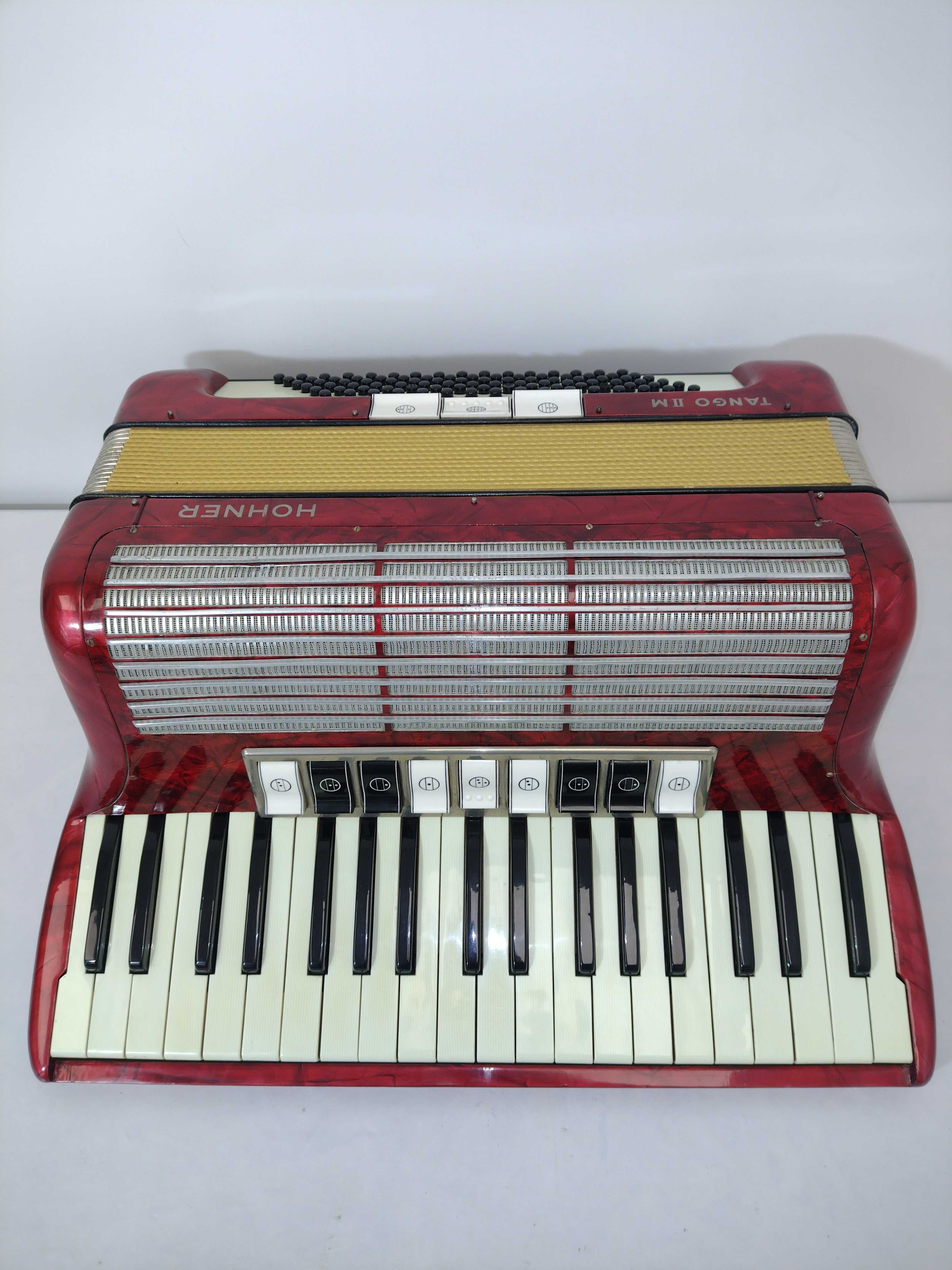 Akordeon Hohner Tanngo IIM ,96 basów,trzy chóry,bdb stan zamiana !!!
