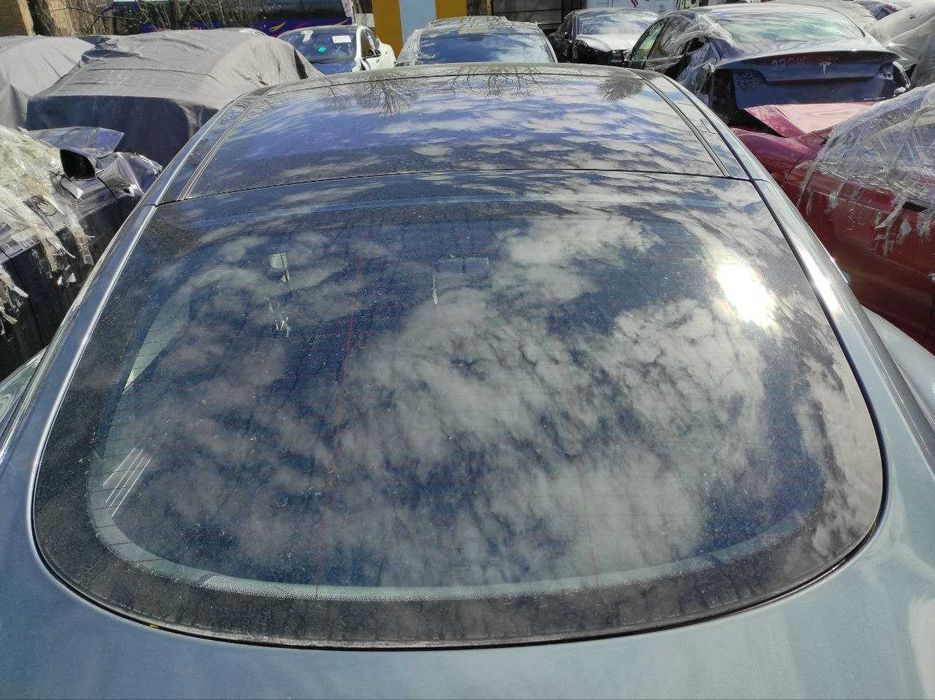 Кришка багажника в зборі Tesla Model S (12-21)
