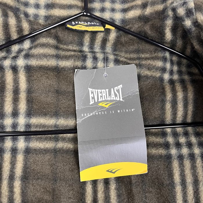 Нова куртка Everlast