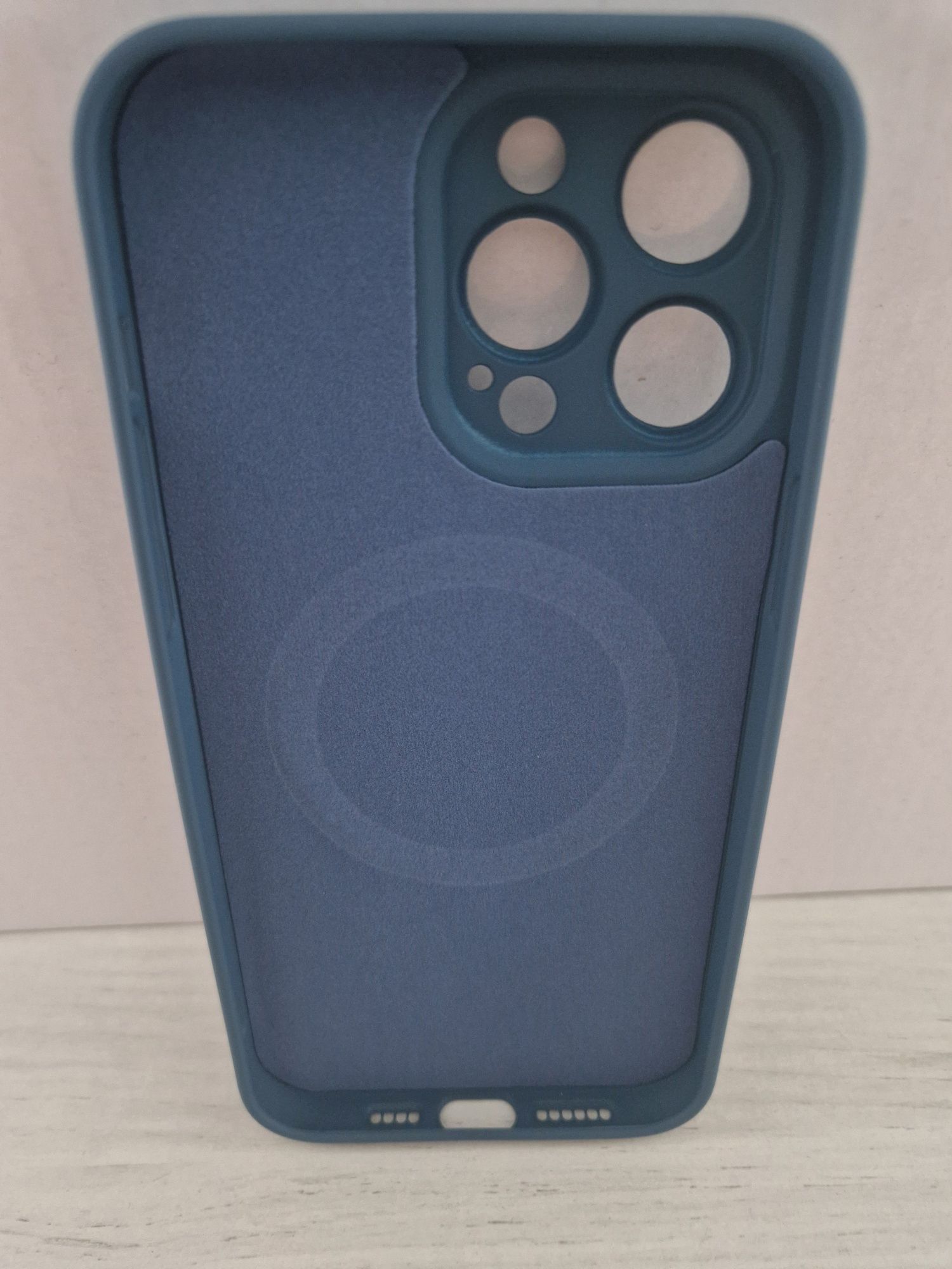 Etui TEL PROTECT MagSilicone Case do Iphone 14 Pro Max Granatowy