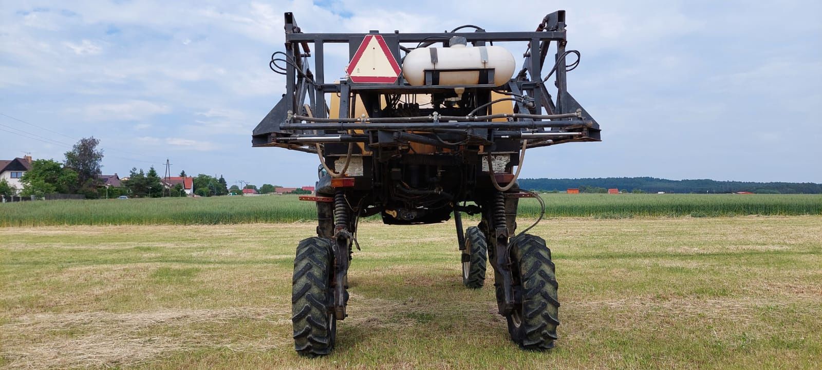 Opryskiwacz samojezdny spra coupe 4640 Hardi agco Nawigacja