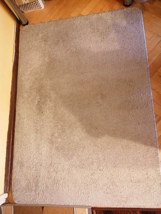 Sprzedam 3 chodniczki i do samochodu 1 komplet