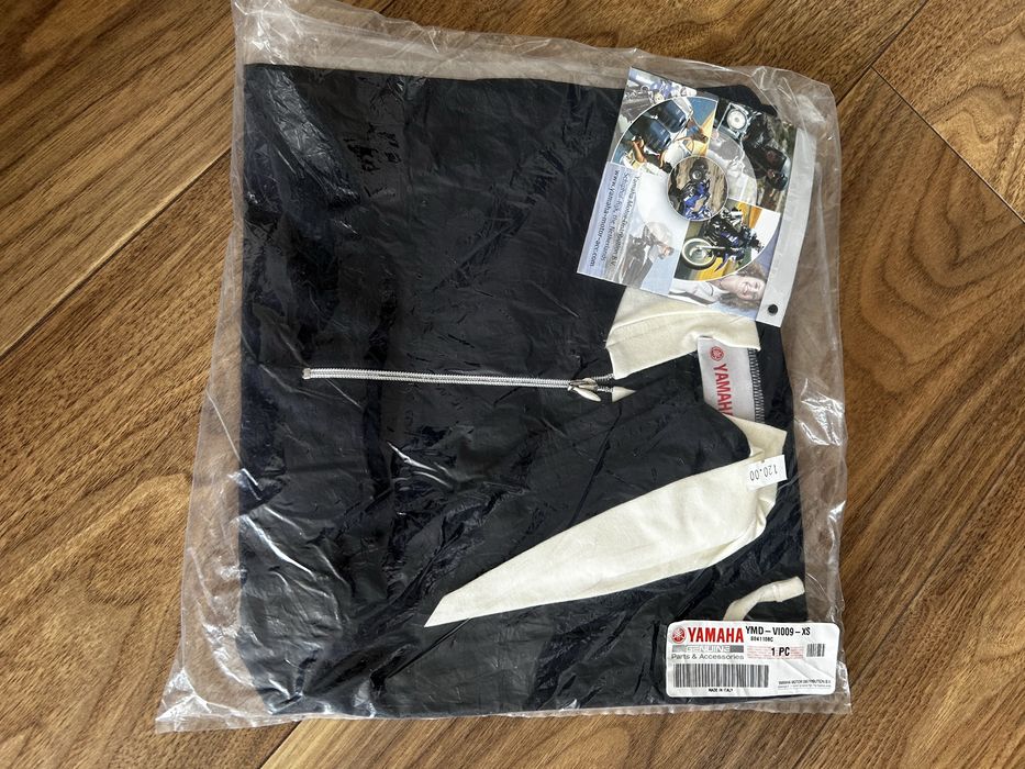 Bluzka bez rekawow Yamaha S