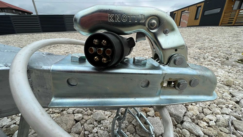 Прицеп до легкового авто одновісний оцинкований 2,5 x1,25м, борт 40см