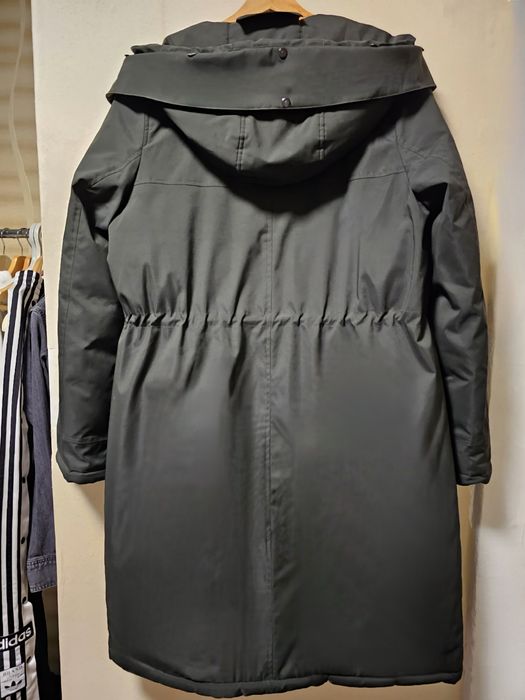 Дуже тепла зимова куртка, стан новий