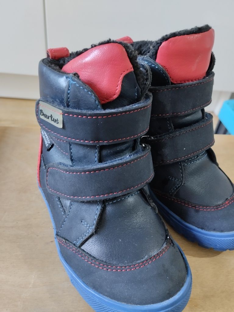 Śniegowce buty zimowe niebieskie granatowe dla chłopca Bartuś roz 22