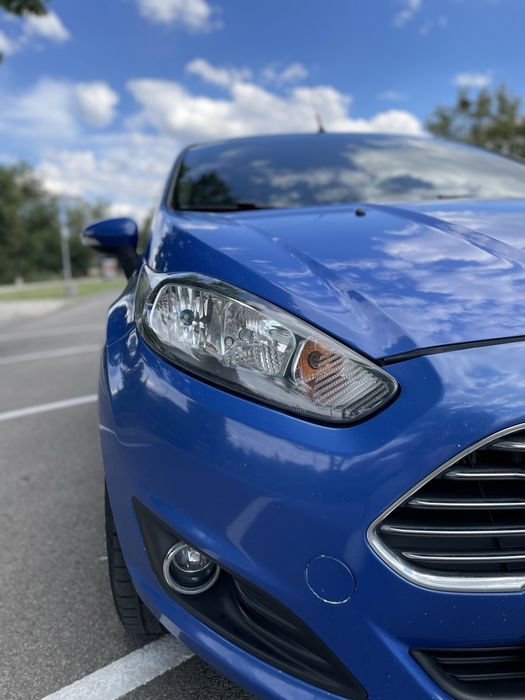 Продам  Ford Fiesta 2013