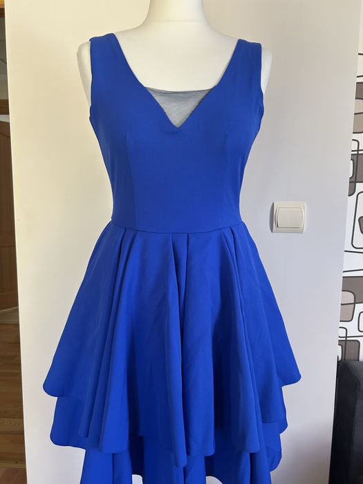 Sukkenka balowa z odkrytymi plecami