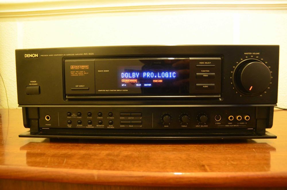 Amplificador Denon AVC 3020