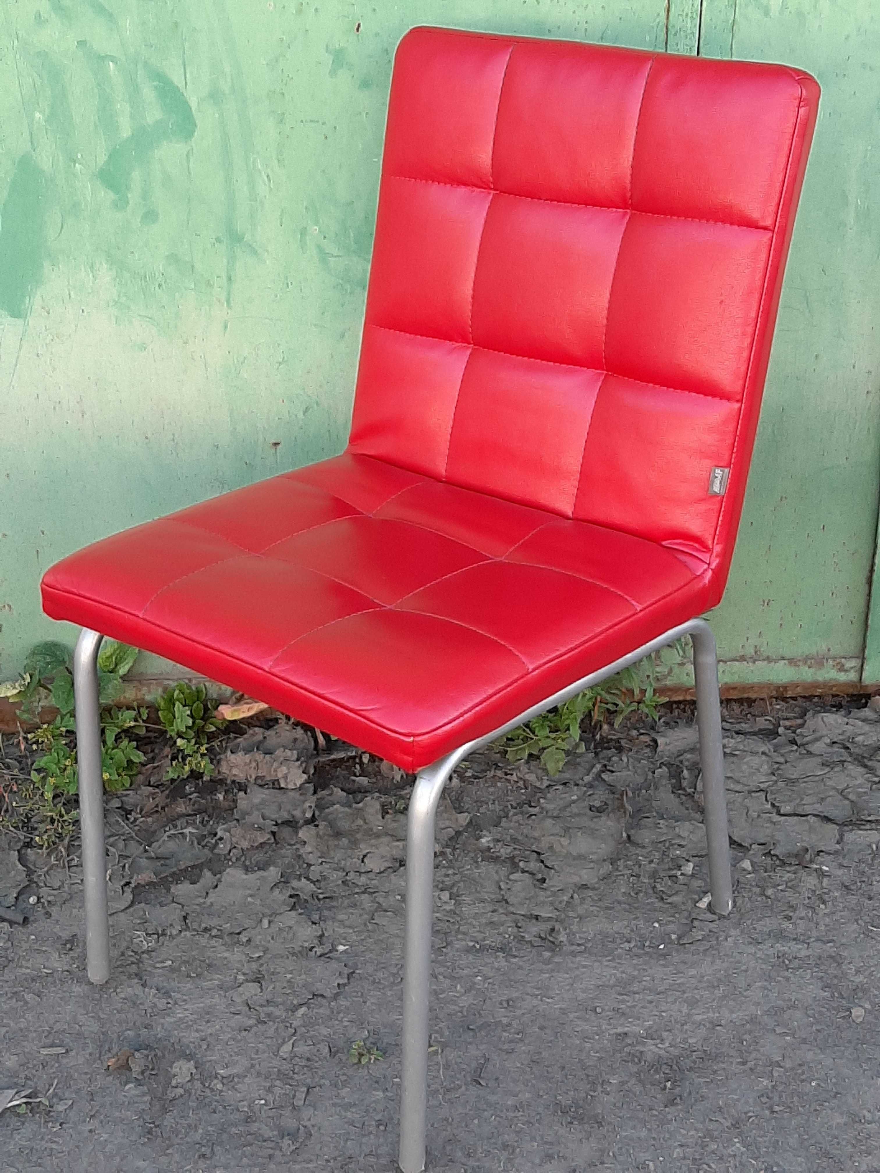 Мягкие удобные стулья ( кресла ) по 1300 грн