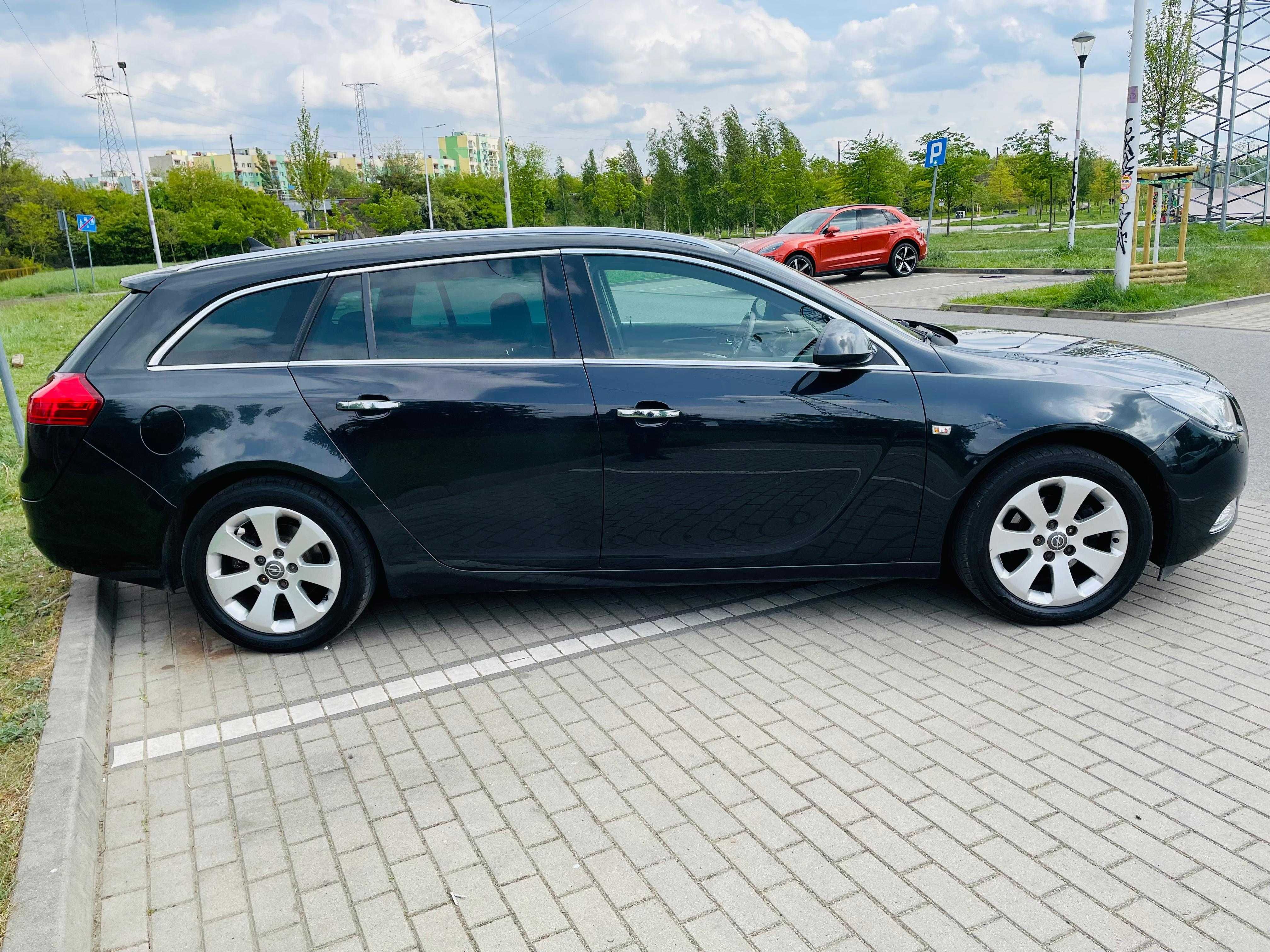 Opel Insignia 1,4 turbo 140KM bixenon NAVI tempomat grzane fotele