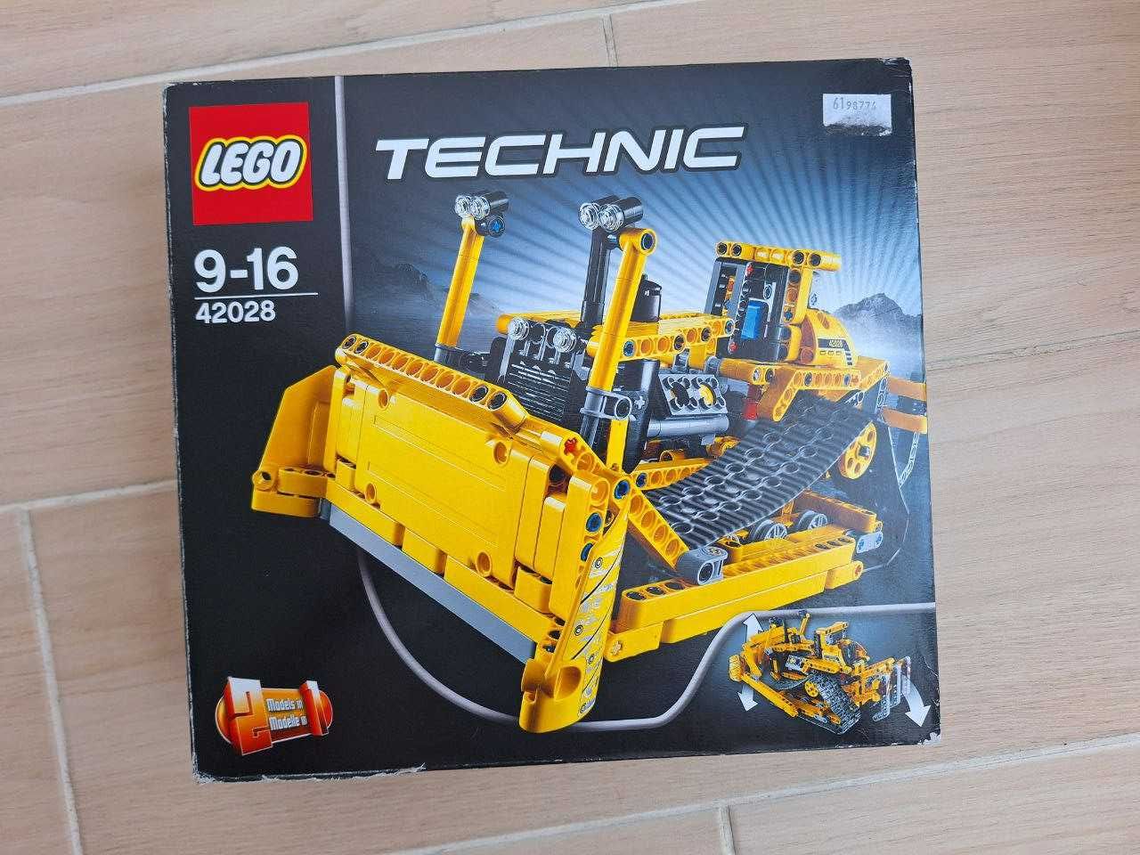 Конструктор LEGO TECHNIC Бульдозер (42028)