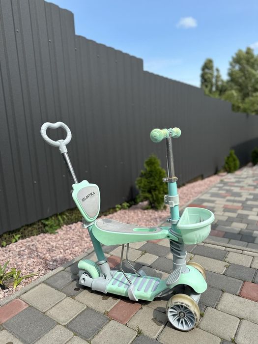 Продам дитячий самокат 5в1