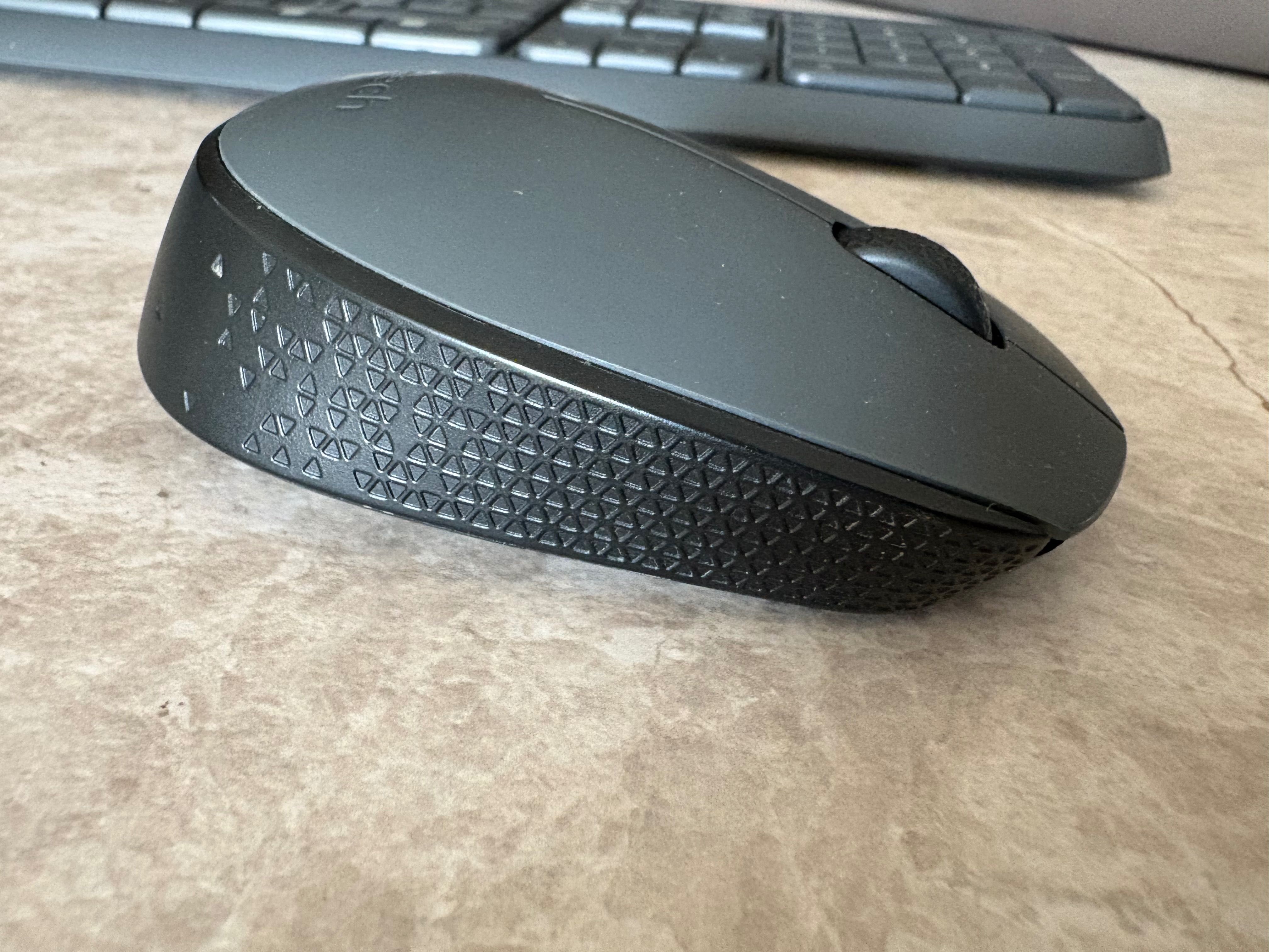 LOGITECH Zestaw Klawiatura K235 i Mysz BEZPRZEWODOWA M170