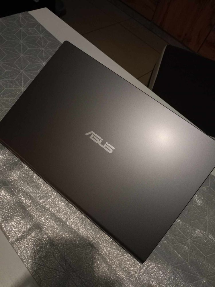 Sprzedam - laptop ASUS