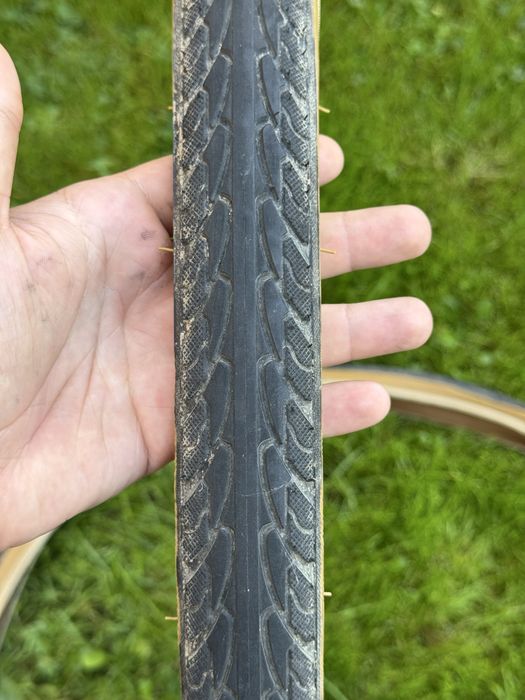 Велосипедні шини недорого – дивіться опис