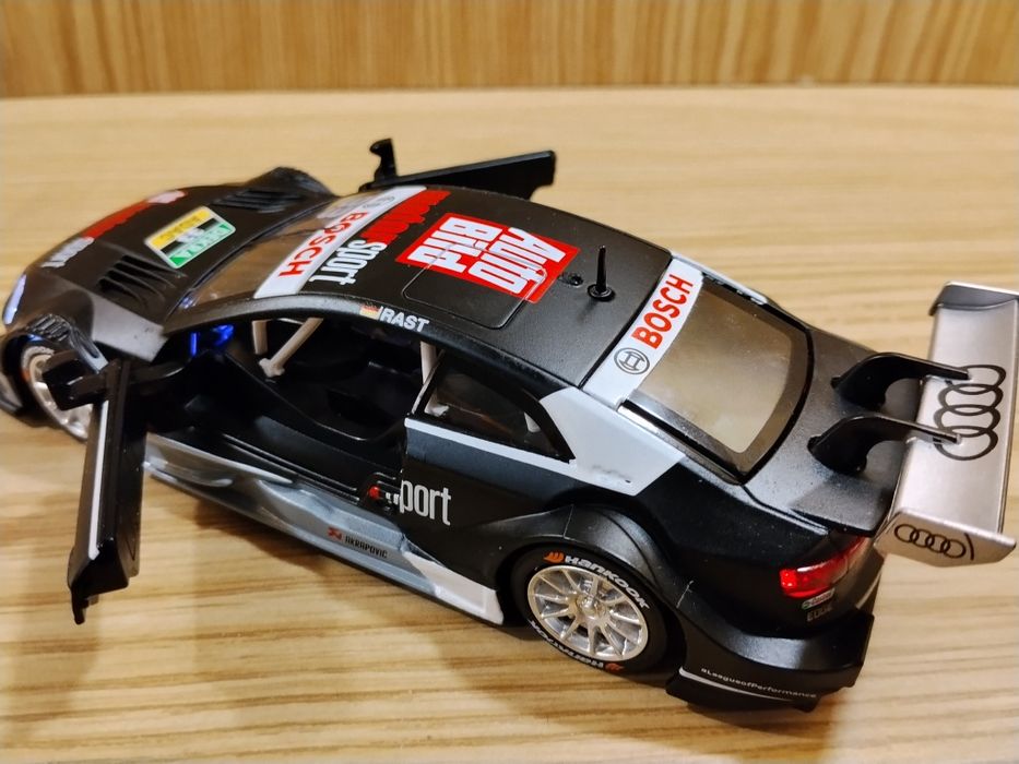 Модель AUDI RS 5 DTM 1:32 Автопром металл свет звук инерция Ауди