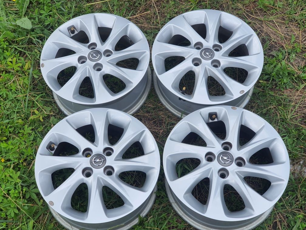 Alufelgi 15 Opel Karl 4x100 ET50 TPMS Czujniki ciśnienia