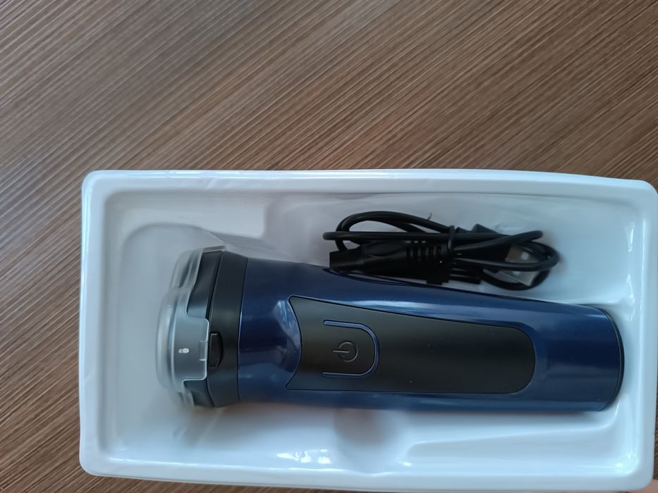 Електробритва нова