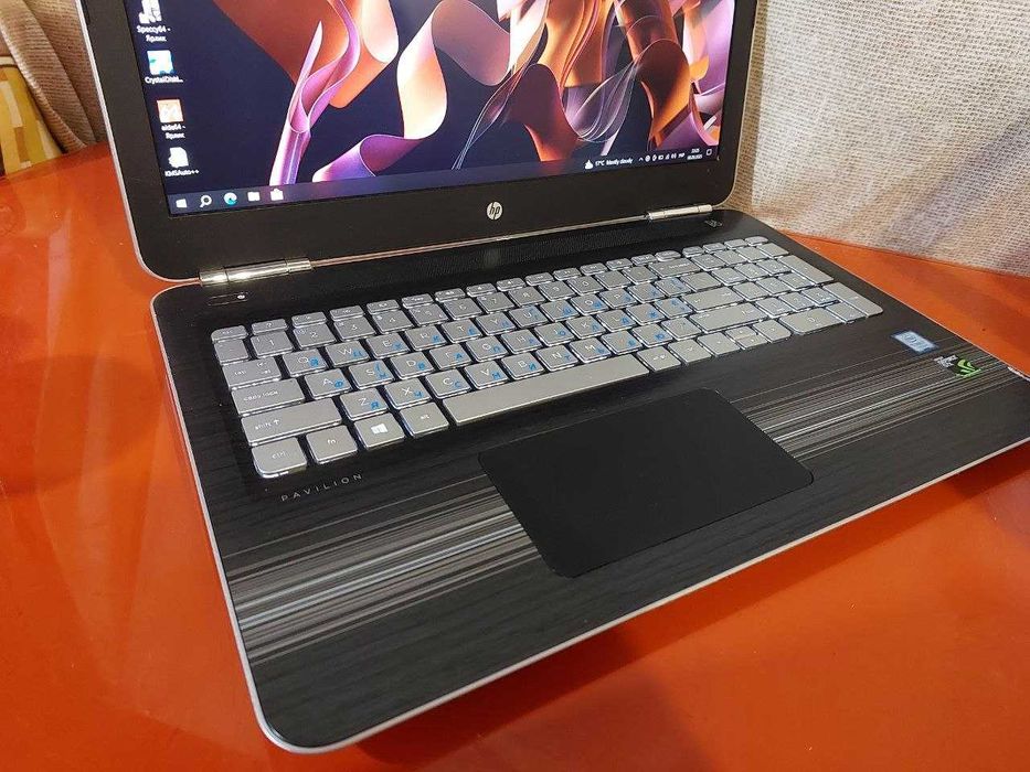 Игровой 15.6 Full HD Core i7-6700HQ 16GB DDR4 GTX  960 2Gb SSD256Gb