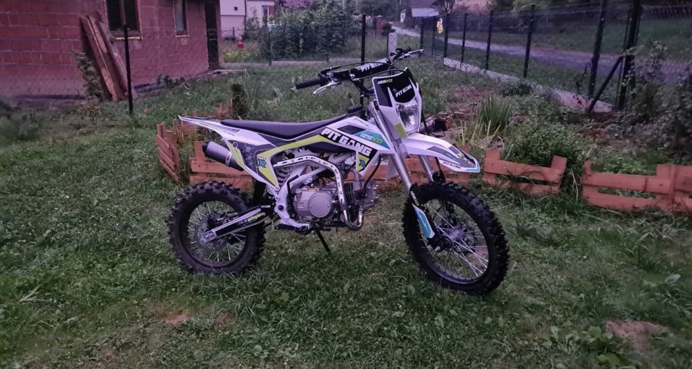 Sprzedma crossa marki Pit gang 125 enduro