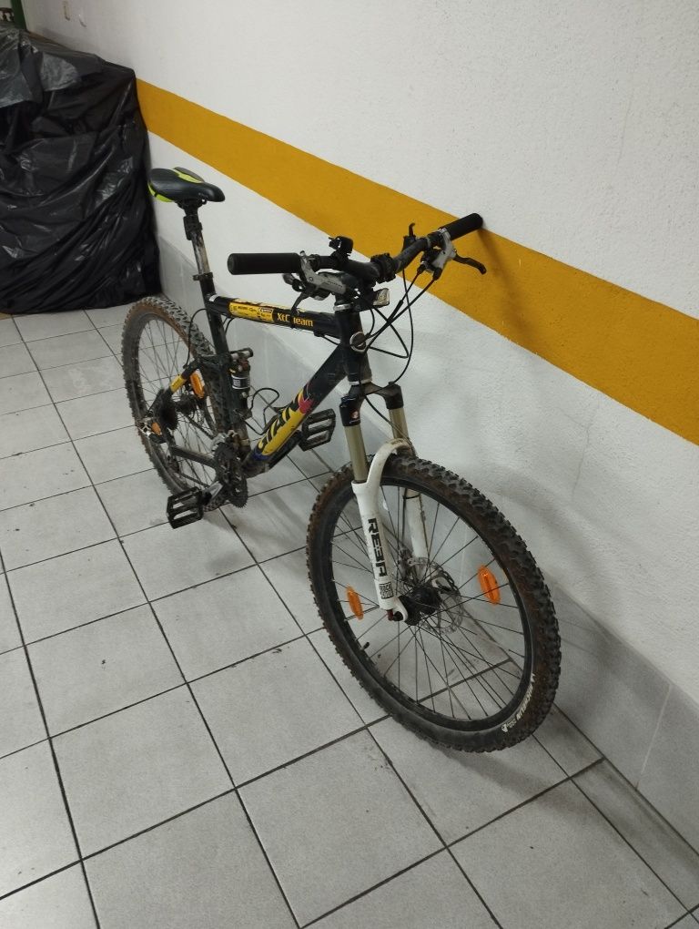 Bicicleta suspensão total 26" btt xco