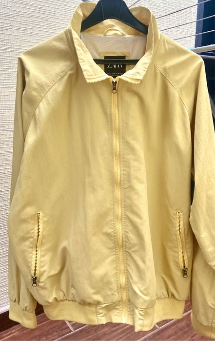 Куртка спортивна чоловіча  весна