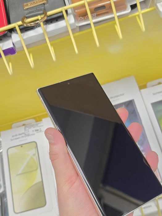 Samsung Galaxy S23 Ultra 12/256gb в заводських плівках, на подарунок