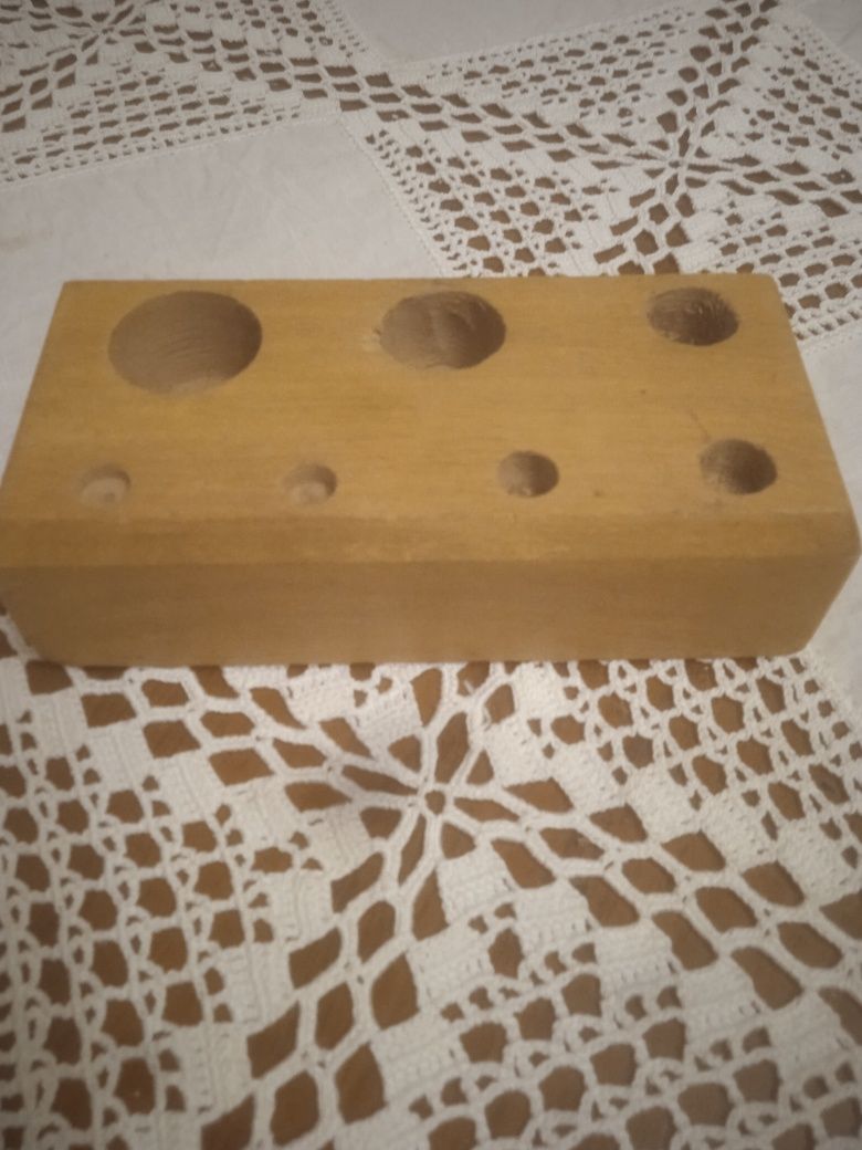 Caixa  antiga de pesos