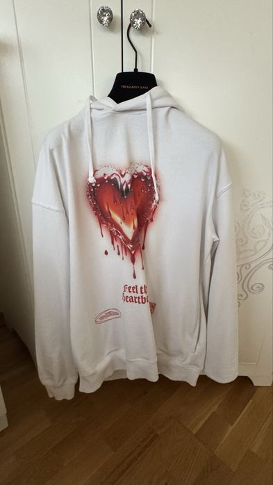 худі Bershka.