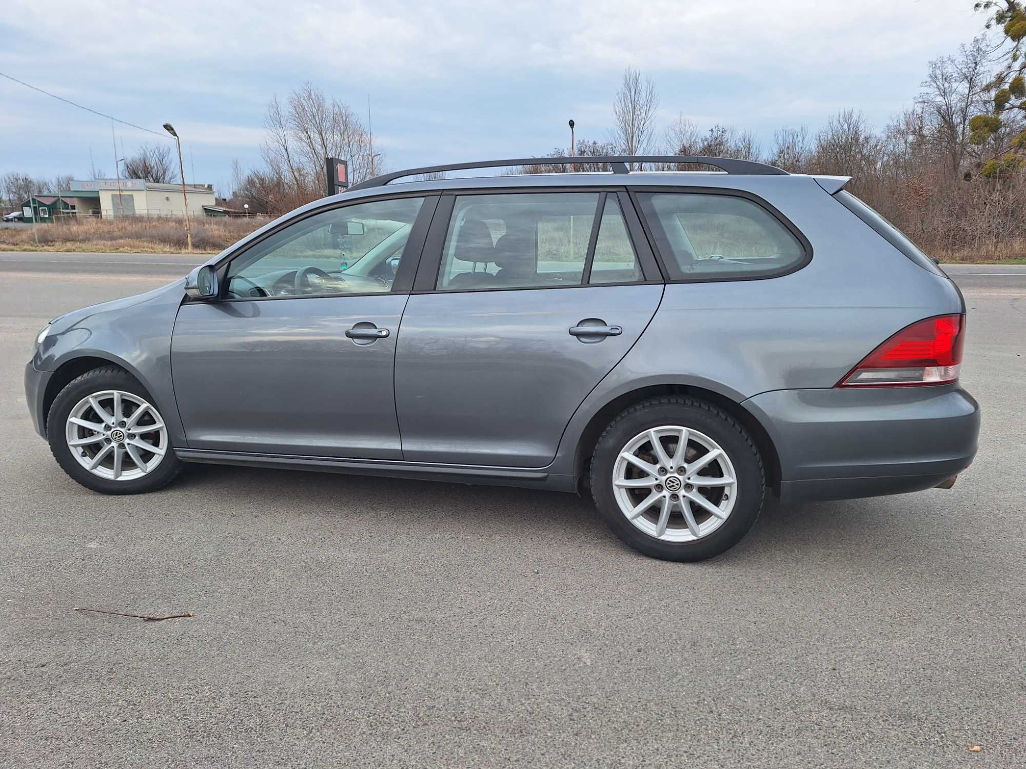 Продам Volkswagen Golf 2010