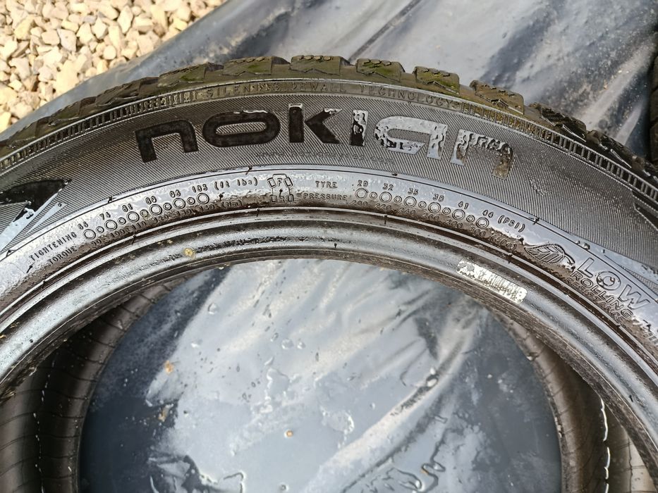 Sprzedam opony zimowe Nokian
