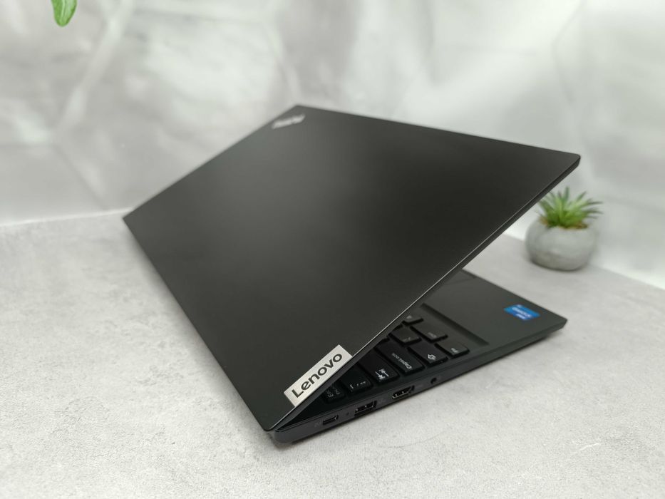 Ноутбук Lenovo ThinkPad E15 Gen 2/i5-11135G7/8/256/15.6"/Full HD IPS