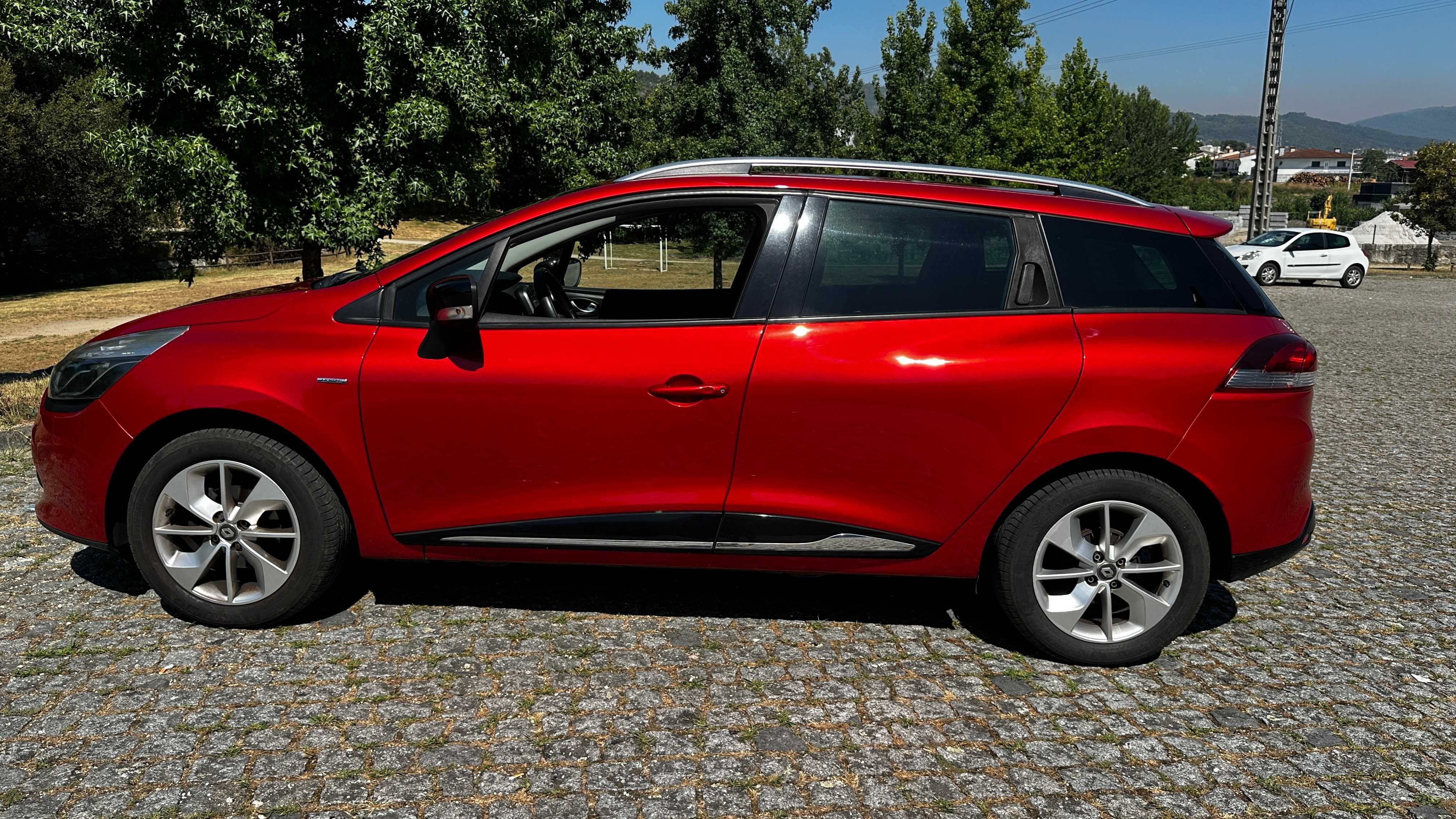 Renault Clio IV Sport Tourer - 15